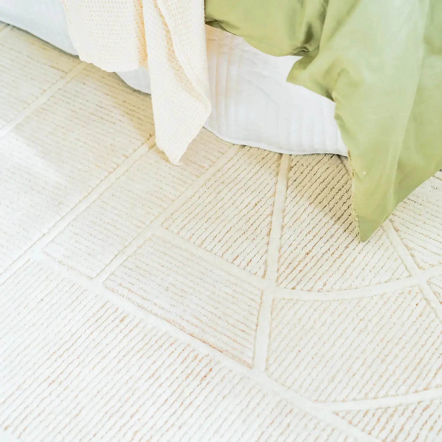 Clayton Ivory Beige Irregular Rug THERUG