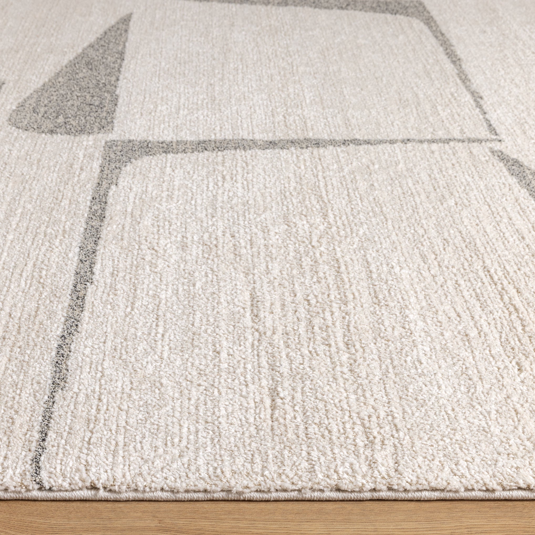 LOKI ABSTRACT GREY (64644_161) Love That Homewares