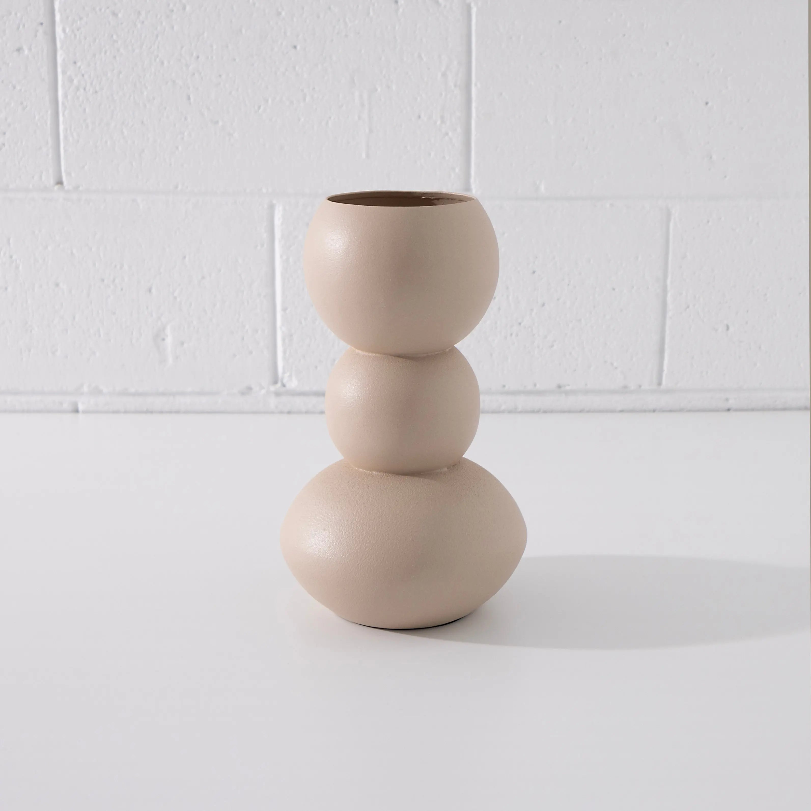 Oversized Lightweight Flower Vase Beige HAMSAINTERNAT