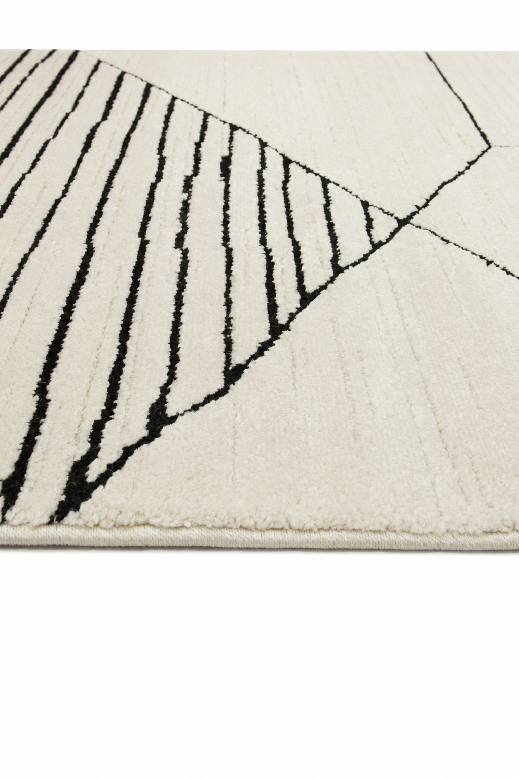 Leo Geometric Cream & Black Rug