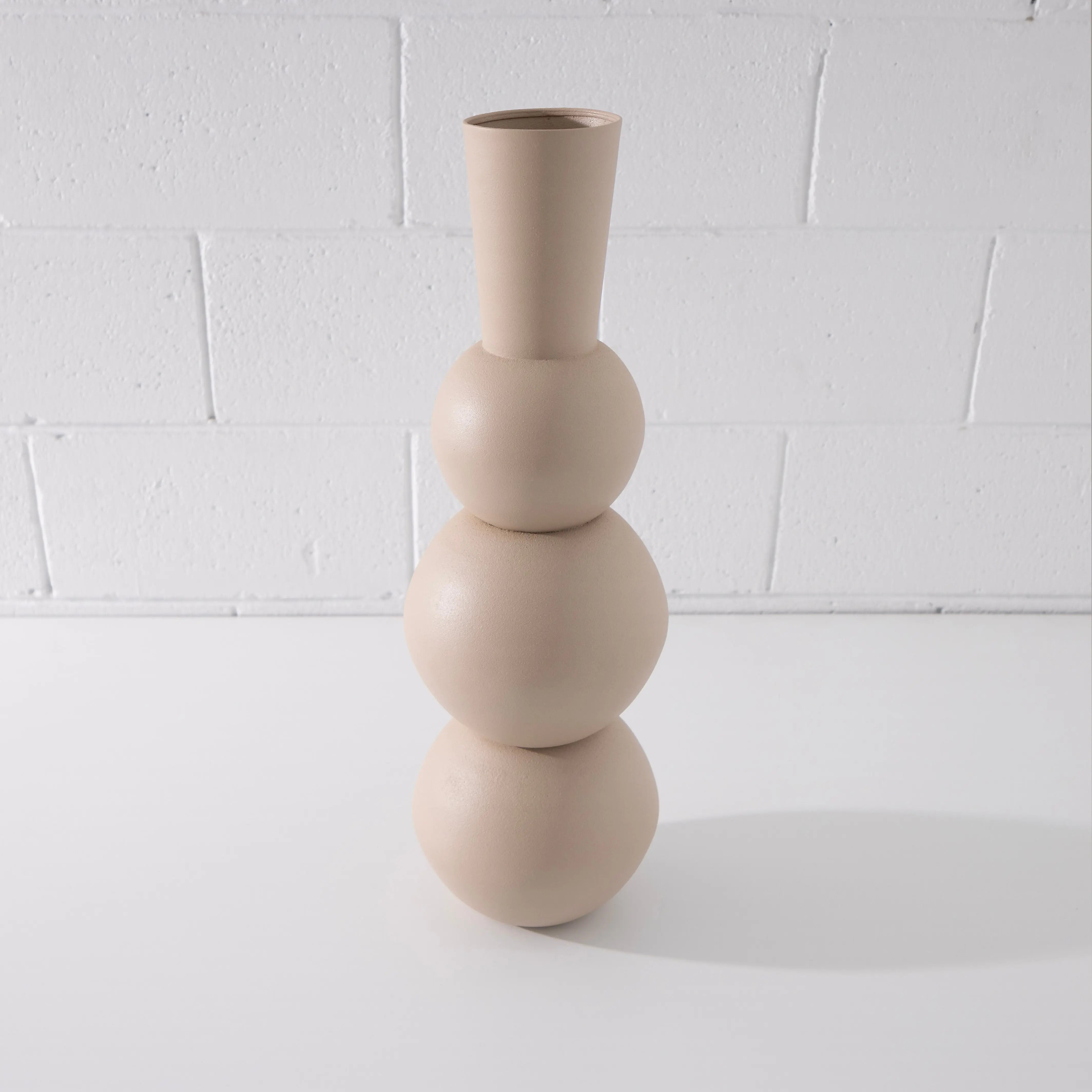 Tall Bubble Vessel Beige HAMSAINTERNAT