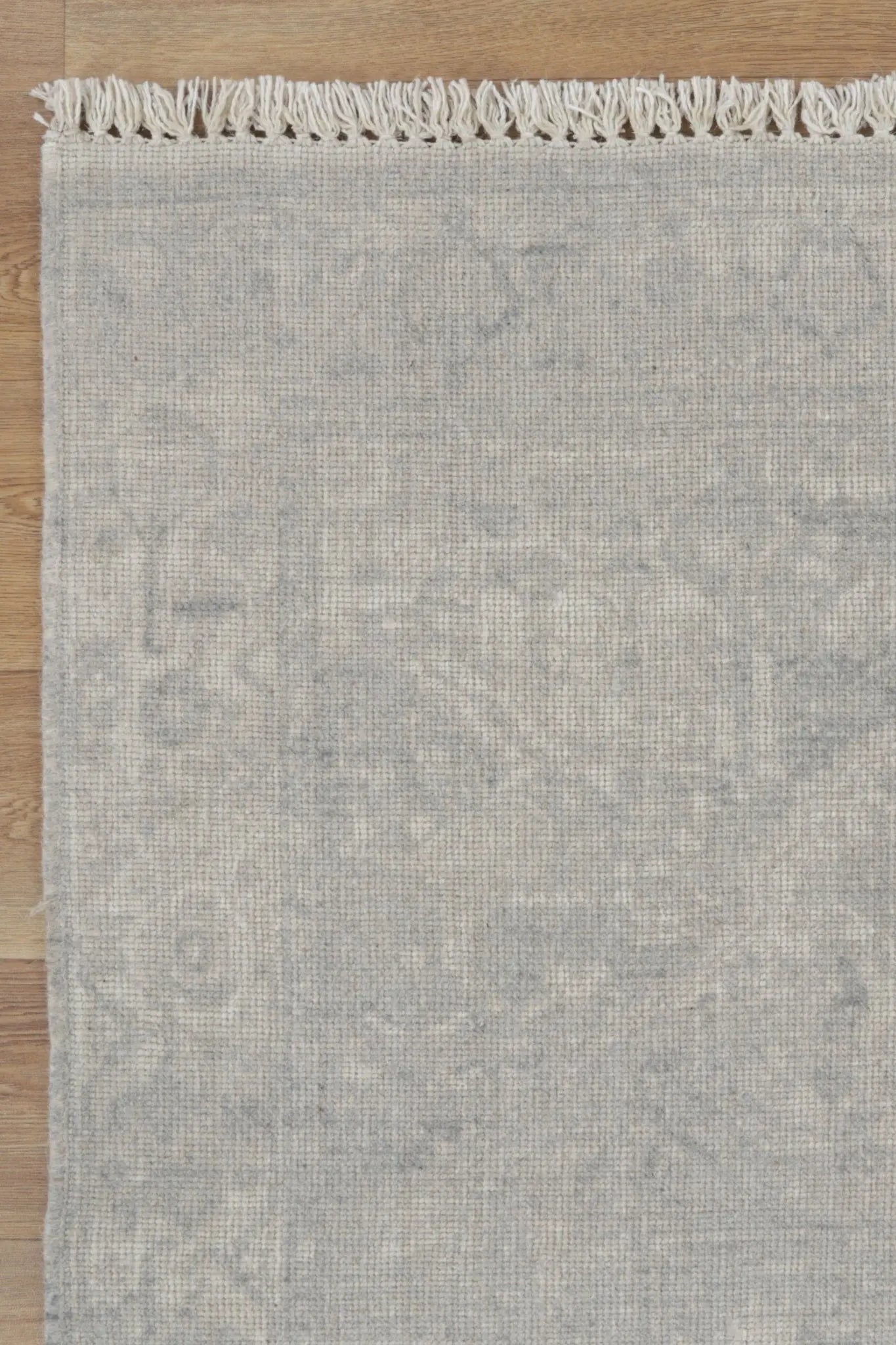 Agraba L.Grey Transitional Rug BRAVEN