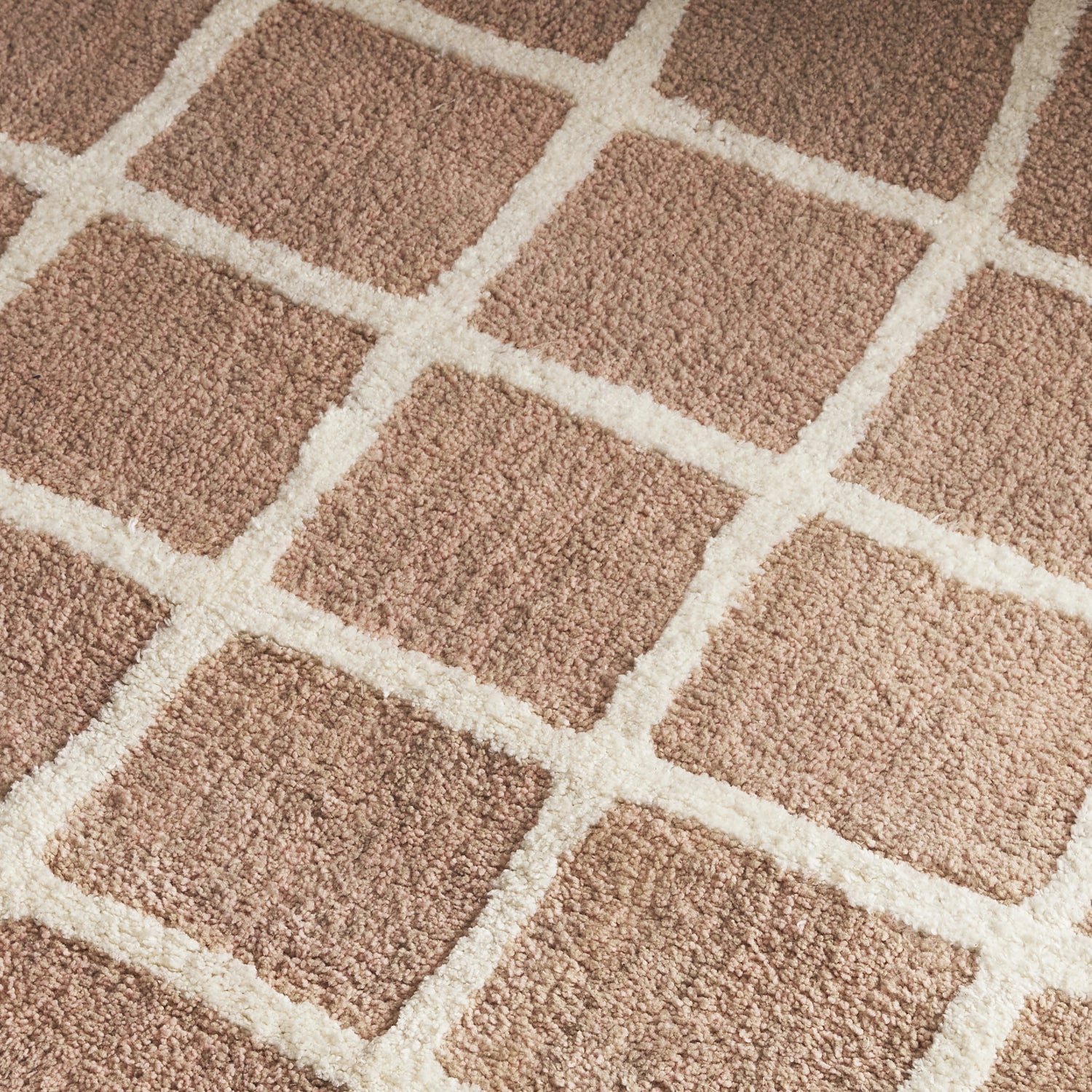 Alice Rust Modern Rug | Contemporary Grid Pattern | Cozy & Stylish ...