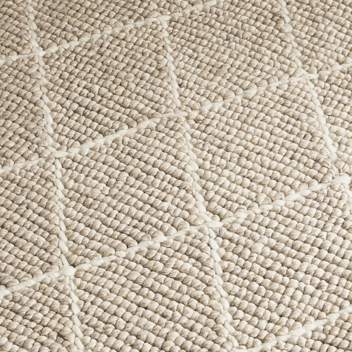 Argyle Beige Diamond Weave Rug | Modern Rugs At DecoRug
