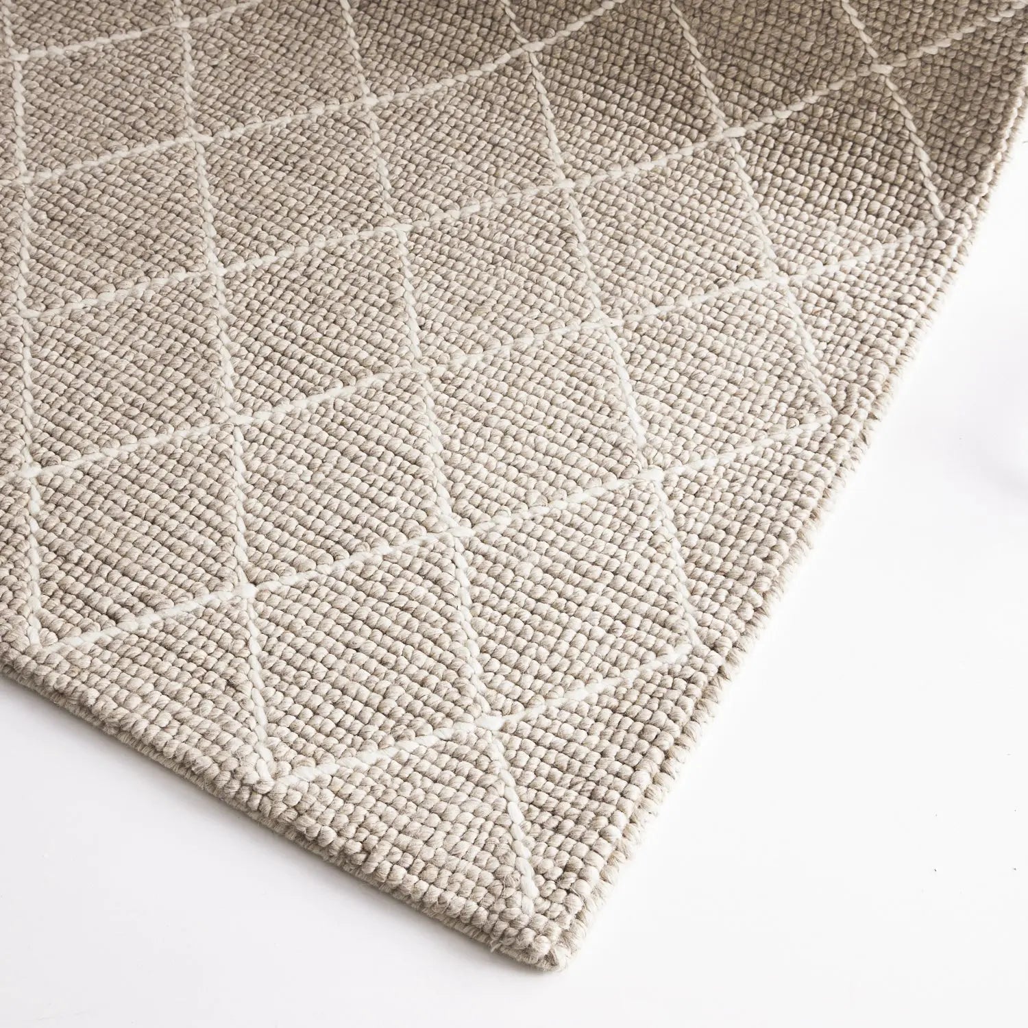 Argyle Diamond Weave Sand Rug INDESIGN