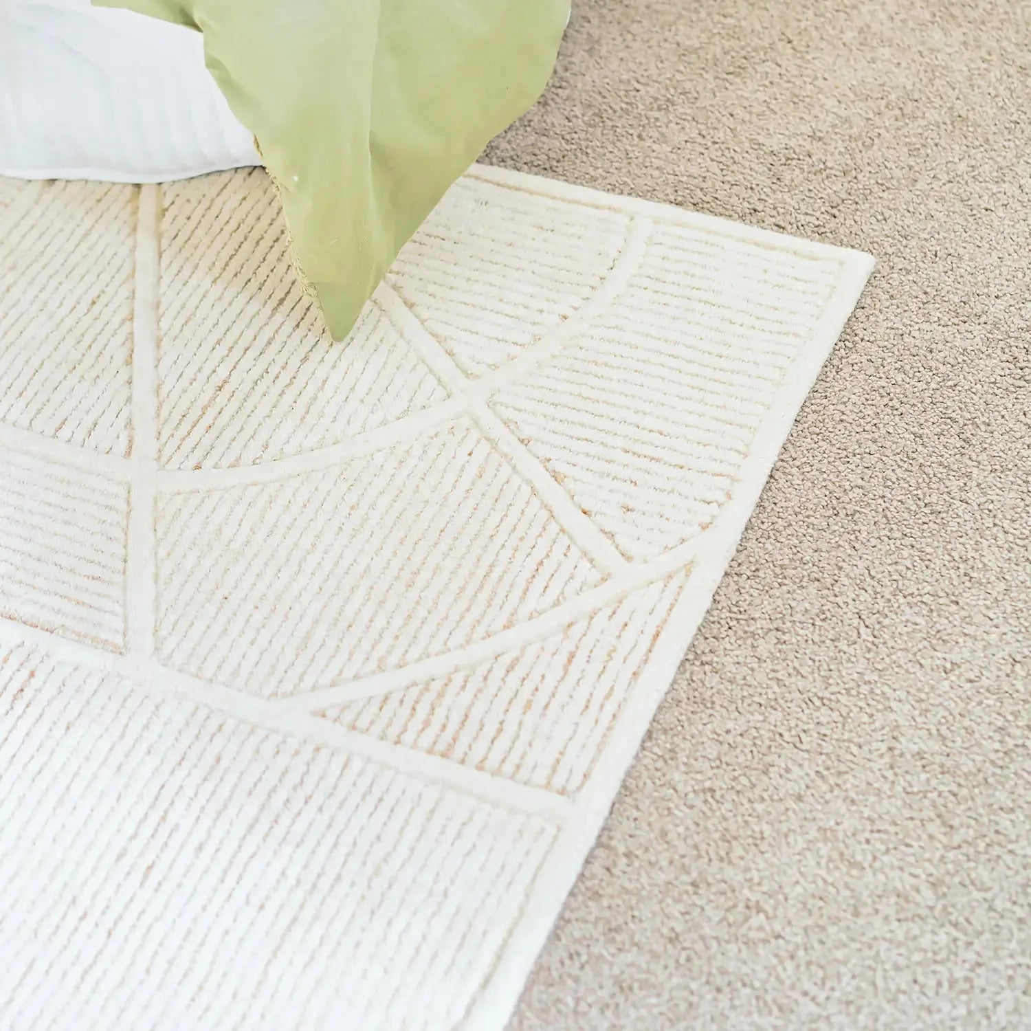 Clayton Ivory Beige Irregular Rug THERUG