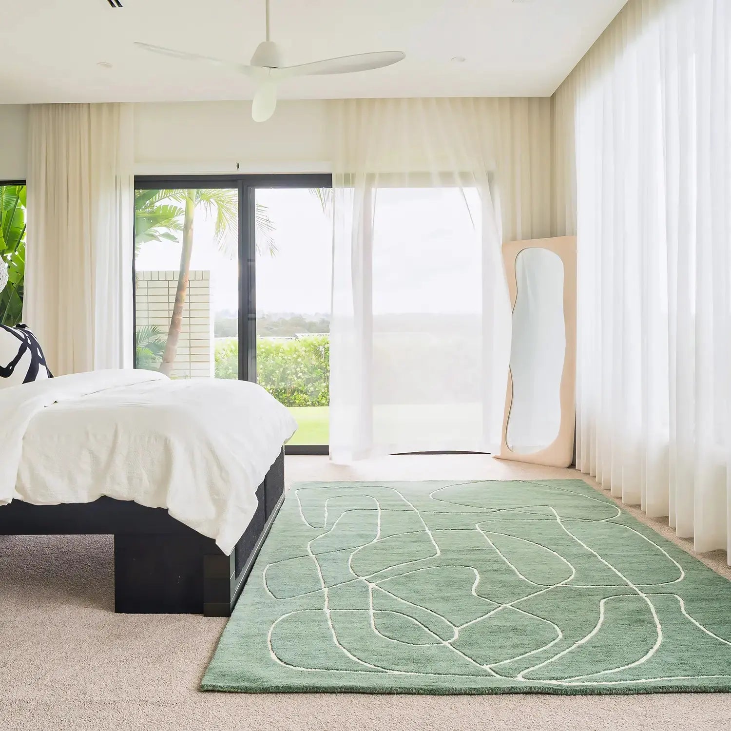 Collins Green Wool Rug DREAMHOME