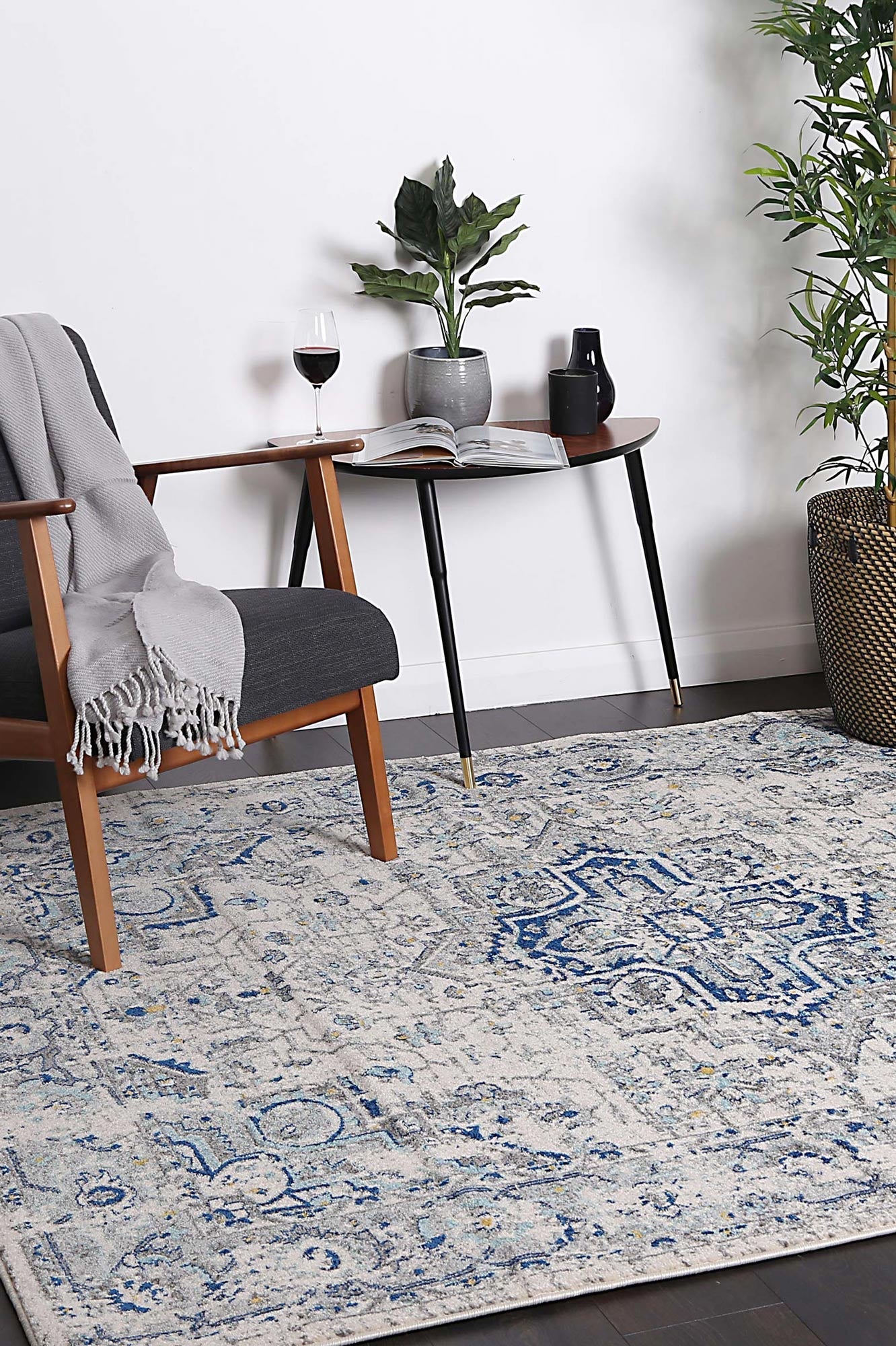 Delicate Montana Ivory &amp; Blue Rug -  DEL26