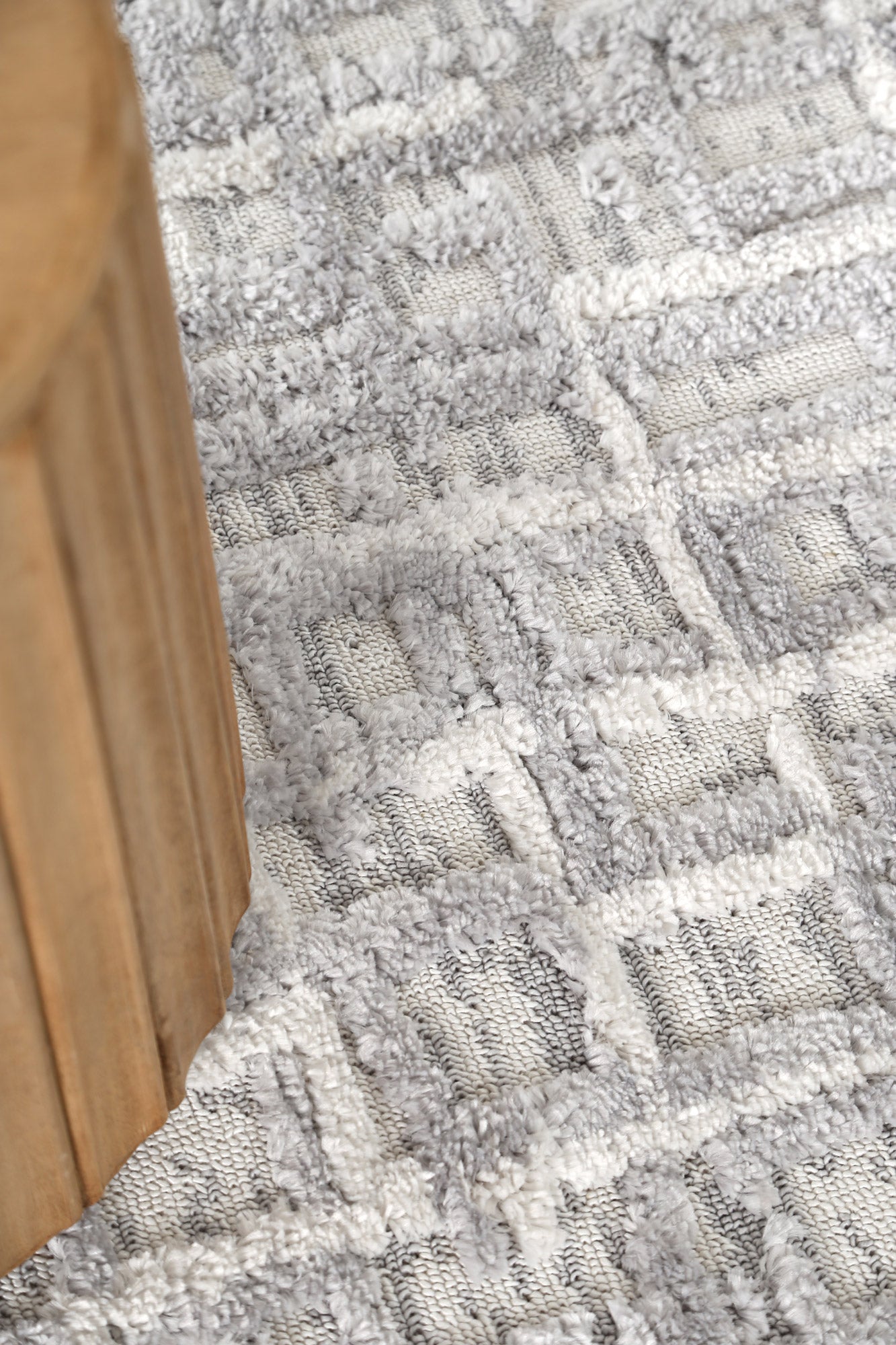 Bilbao Kubra Contemporary Grey Rug LTB2B