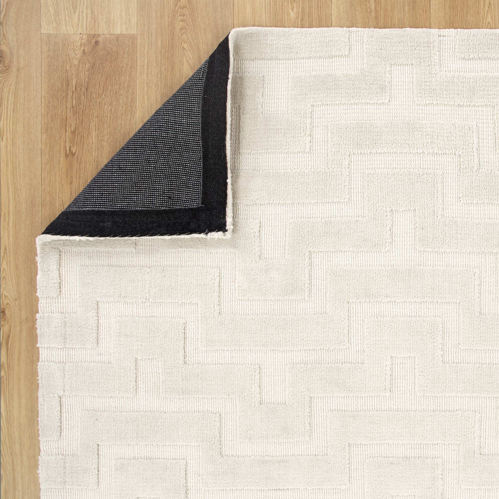 Kendra Pyra Rug Ivory LTB2B