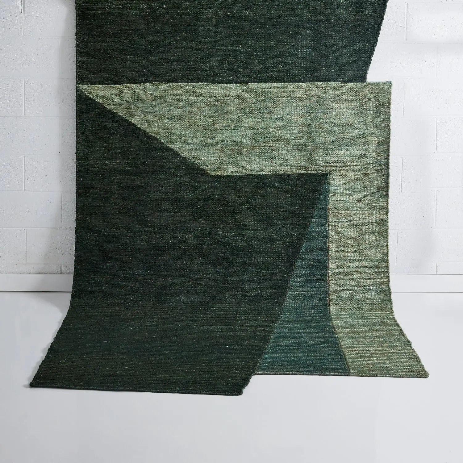 Mayfield Irregular Jute Rug Green - DecoRug
