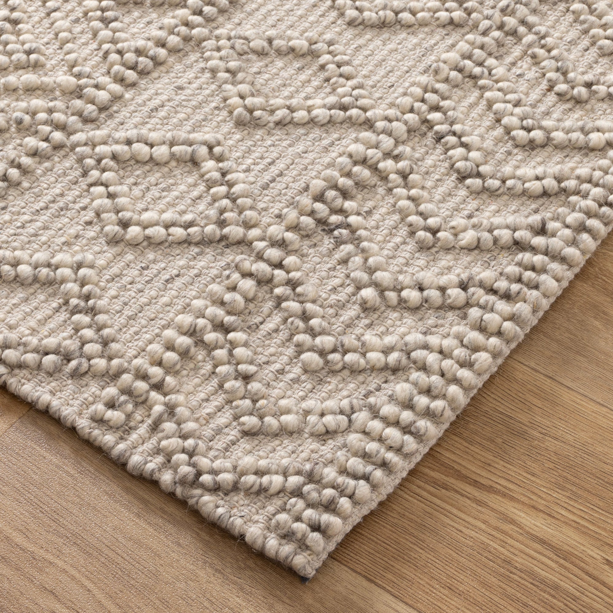 Perla 16 Steel Rug LTB2B