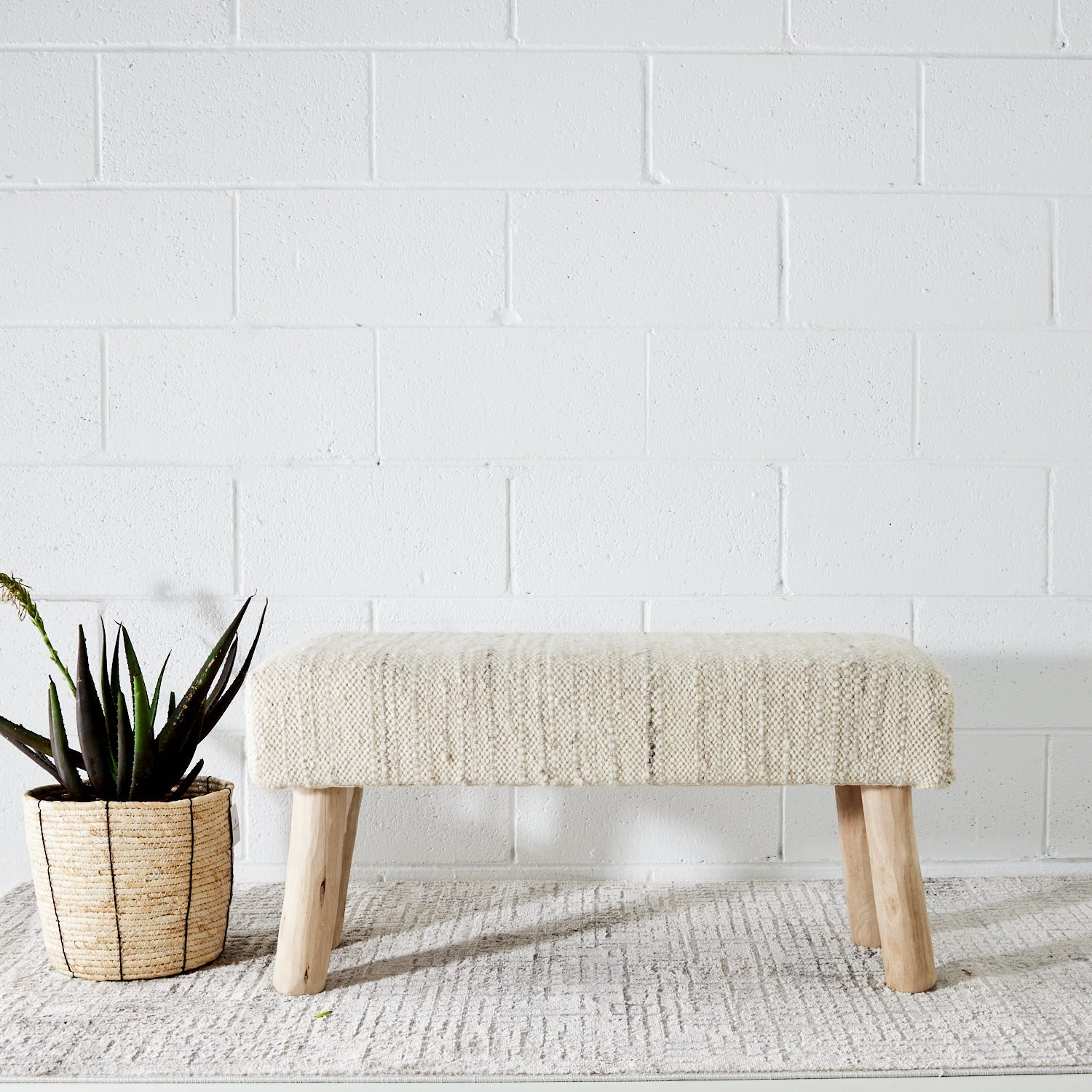 Warren Bench in Ivory THERUG